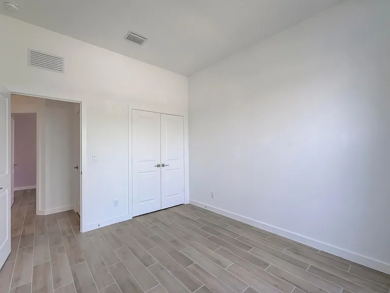 19708 Weathervane Way — Photo 14