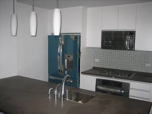 Rented by R.S. Bracha | media 10