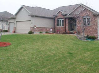 6444 Nature Valley Dr, Waunakee, WI 53597