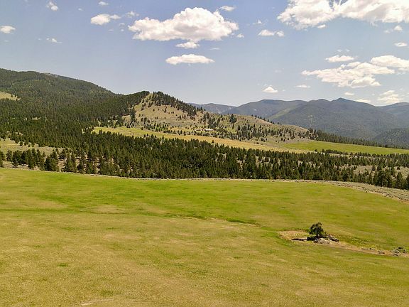 3rd image of TRACT 271 Sapphire Ranch Trl