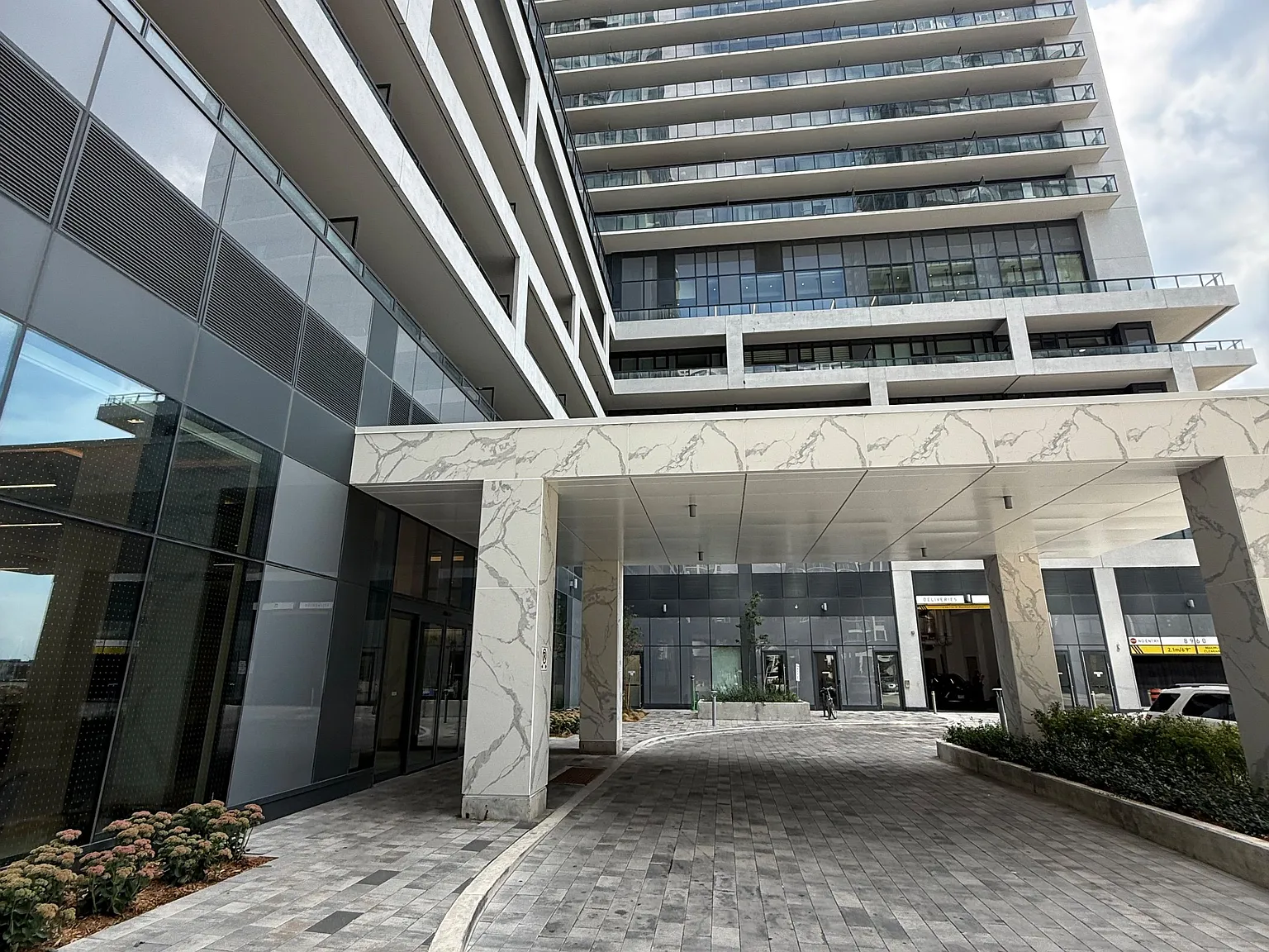 2 bed, $3,500 — Photo 2