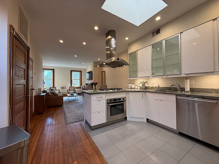632 Massachusetts Ave NE #3 — Photo 16