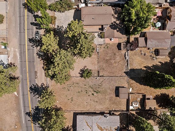 5th image of 924 Greenway Dr