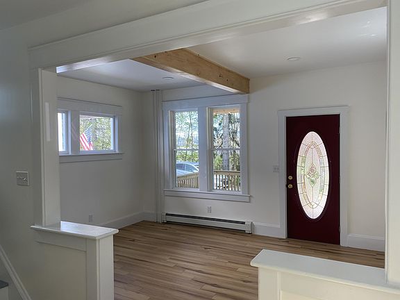 3rd image of 303 N 11th St