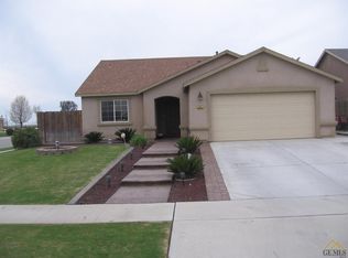 301 Summershade Ct, Wasco, CA 93280