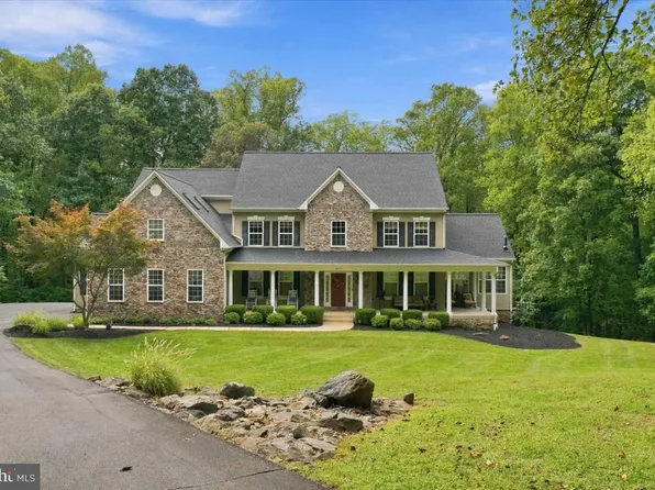 1029 Coulson Ln, Bluemont, VA 20135