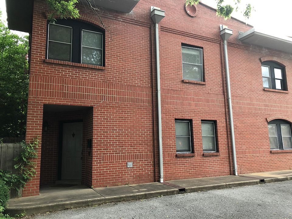 1st image of 105 S Church Ave APT A