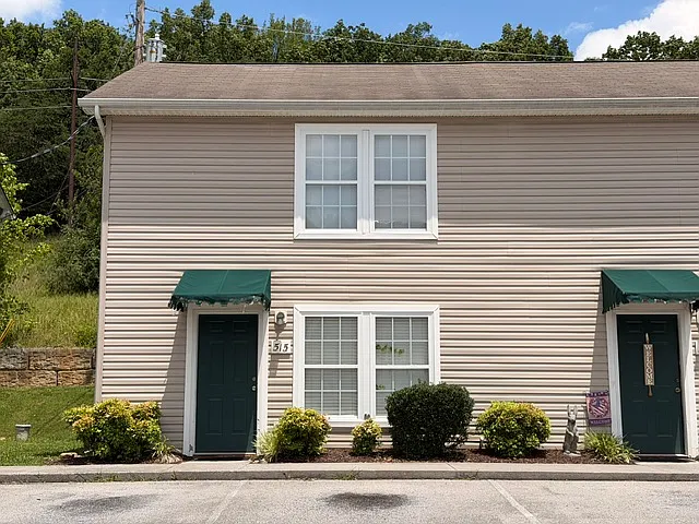 Windsor Hills Condominiums — Photo 17