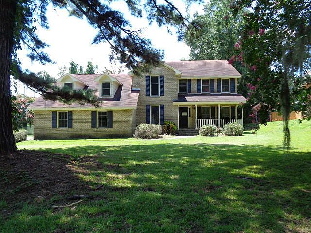 1st image of 320 Fairington Dr