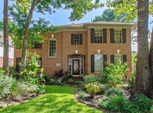 2910 Maple Bend Dr, Kingwood, TX 77345