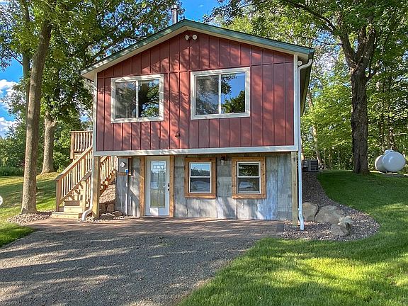 2nd image of 1891 Breezy Bay Rd