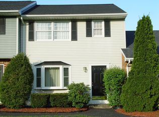 181 Hague Blvd #C, Glenmont, NY 12077