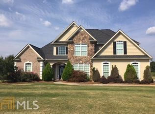 1107 Birchwood Dr, Griffin, GA