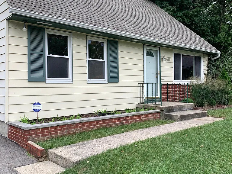 2859 Ashby Rd — Photo 2