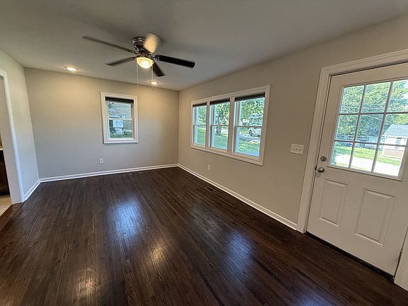3rd image of 105 Williams St