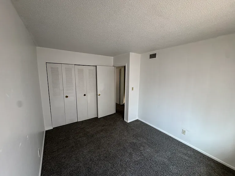 9225 Nieman Rd — Photo 4