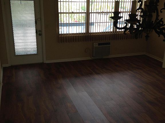 4th image of 139 Westbury G #139