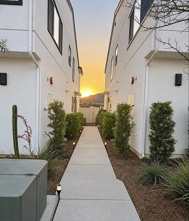 35182 Blossom Pl — Photo 3