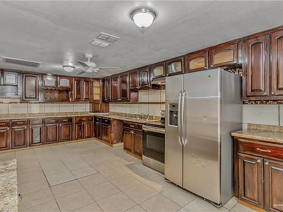 5th image of 1022 Perkins Ave
