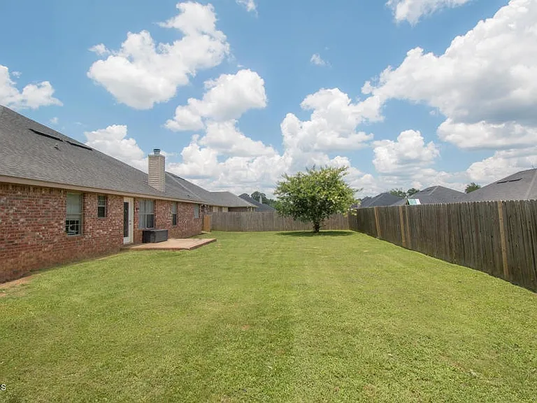 17161 Excalibur Cir — Photo 19