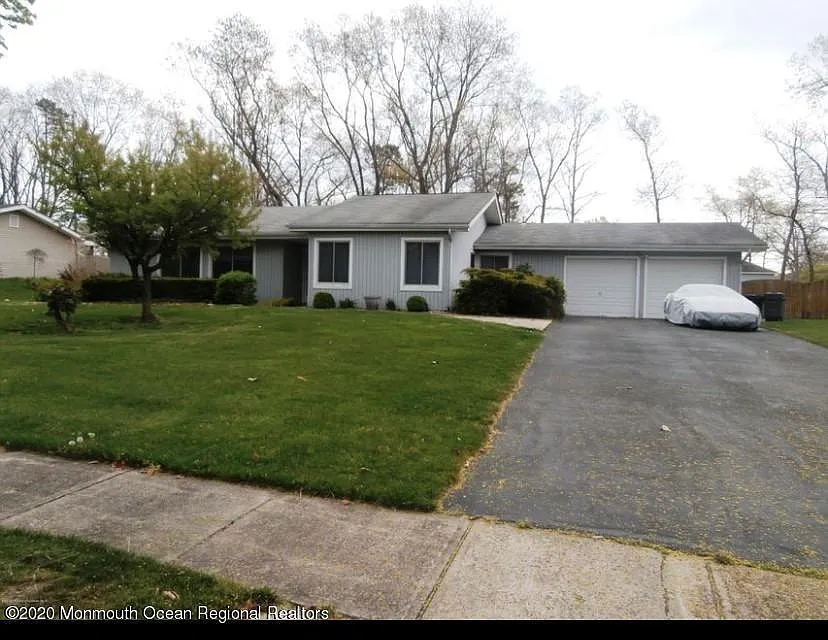 4 Liverpool Ct photo 1