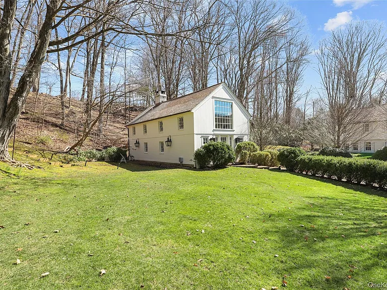 269 Stone Hill Rd — Photo 23