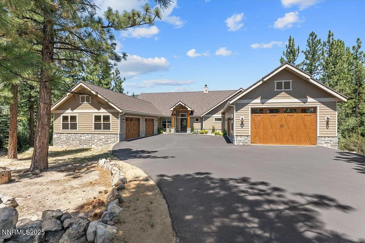 135 Yellow Pine Cir photo 1