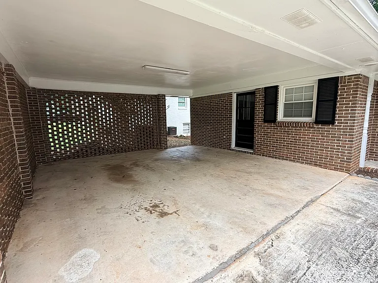 3382 Sweetwater Dr — Photo 1