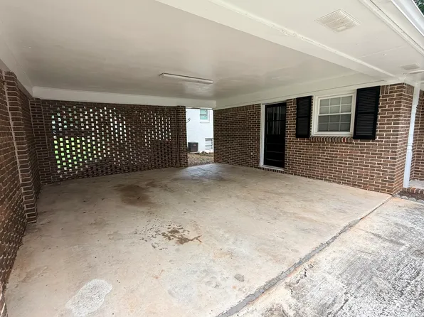 3382 Sweetwater Dr, Lawrenceville, GA 30044