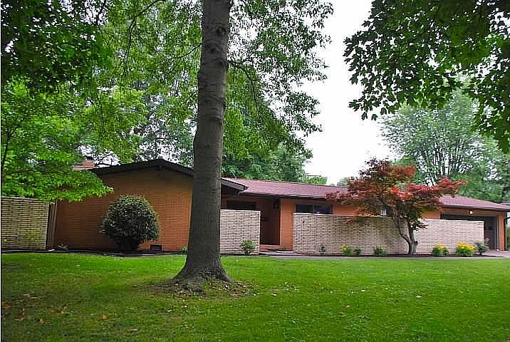 1st image of 511 Paradise St