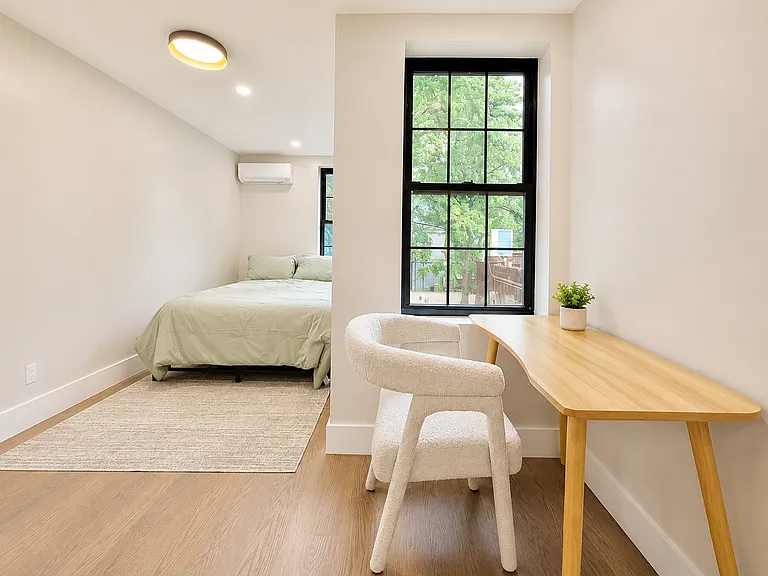 604 Metropolitan Ave #2 — Photo 5