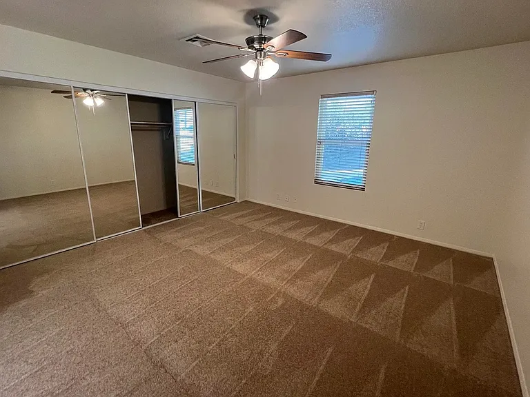 1321 E Morrow Dr — Photo 21