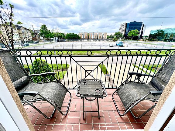 2nd floor-Great balcony to relax on.