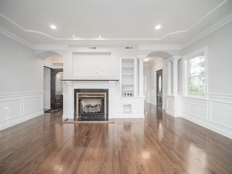 8 Richardson St #2 — Photo 6
