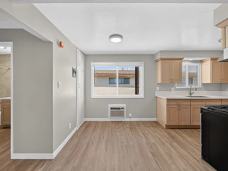 316 N Moore Ave #G — Photo 3