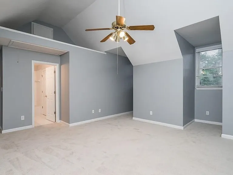 802 Satin Wood Pl — Photo 33