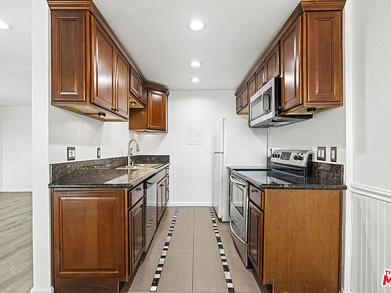 10757 Hortense St #303 — Photo 6