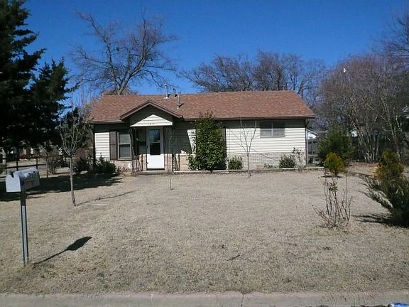 2nd image of 1217 NW Kingsbury Ave