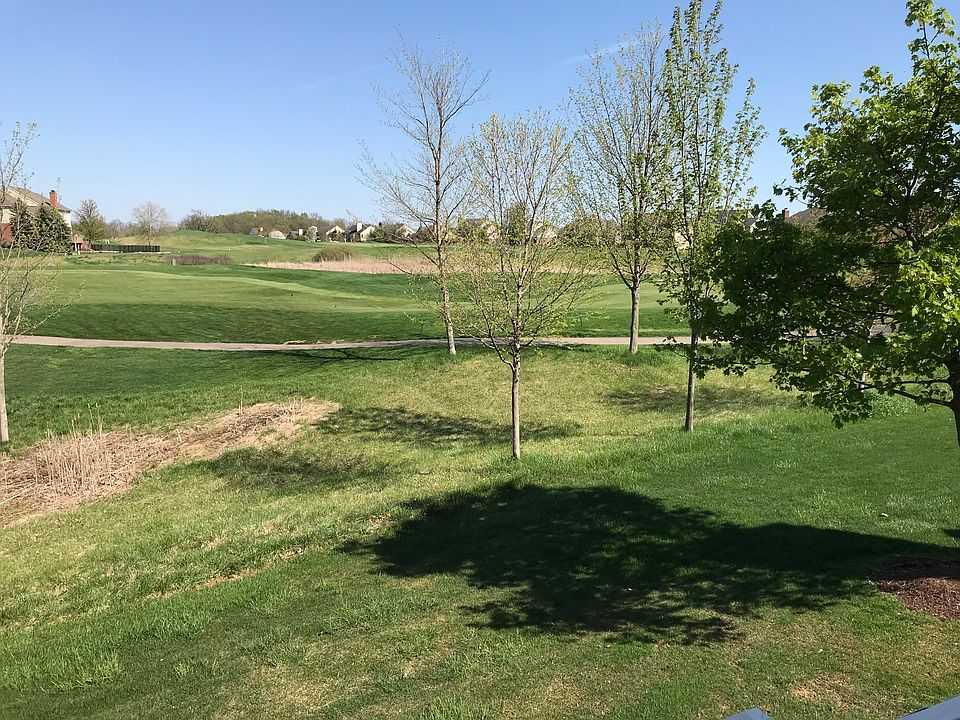 2nd image of 16788 Lochmoor Cir E