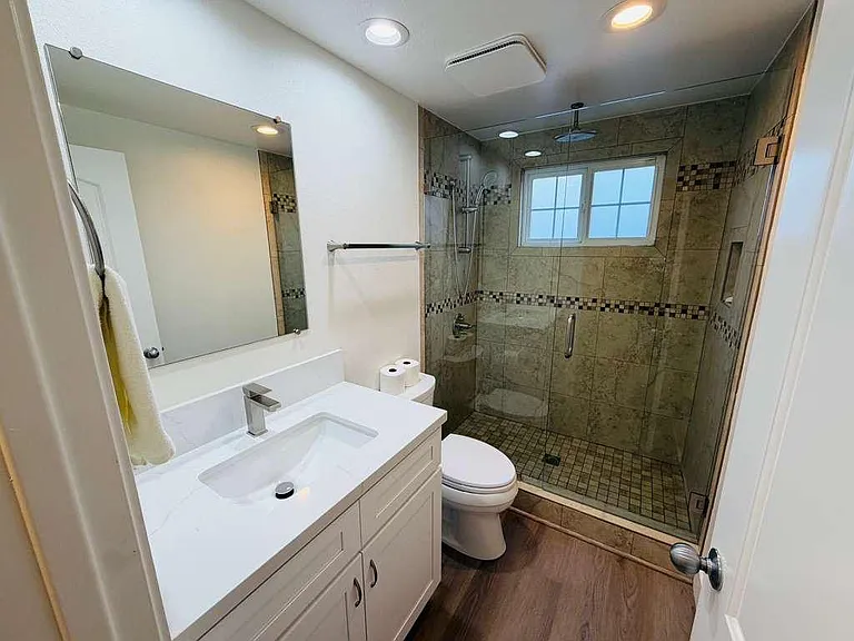 2811 E Garfield Ave #2 — Photo 4