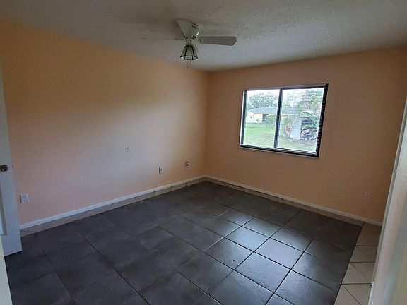 5th image of 7564 Mesa St