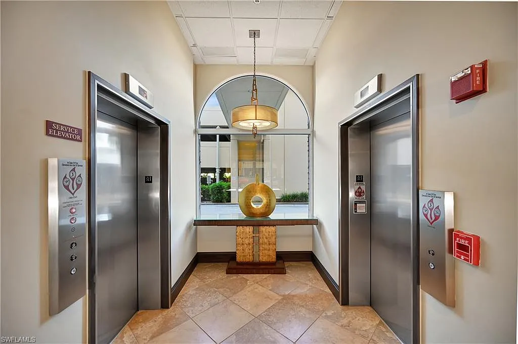 1 bed, 1.0 bath, 852 sqft, $3,250 — Photo 2