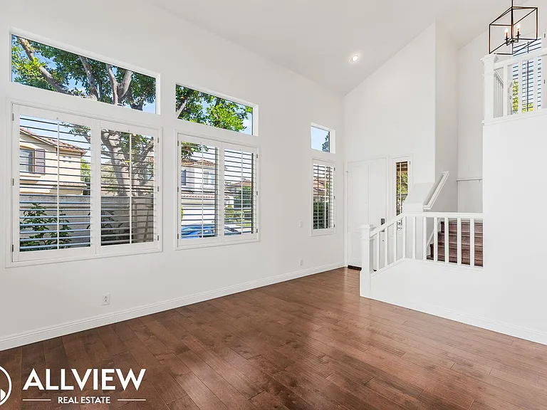 2854 Vicenzo Dr — Photo 5