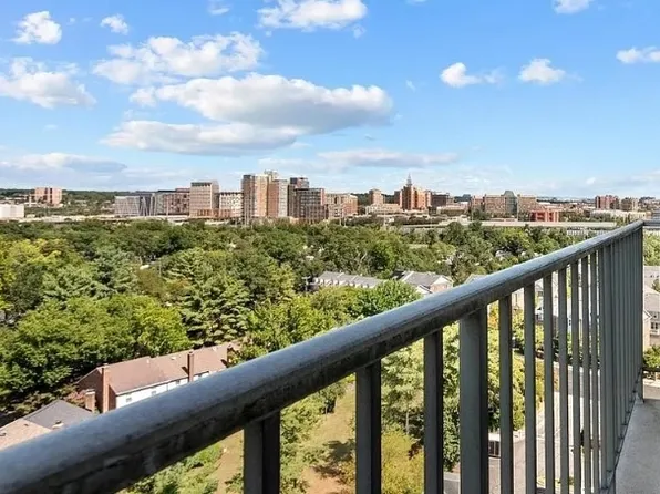 2059 Huntington Ave, Alexandria, VA