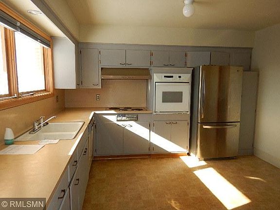 3rd image of 3300 Ulysses St NE