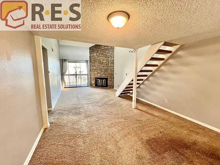 441 Wright St #322 — Photo 5