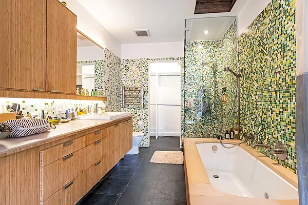 Rented by Compass | media 22