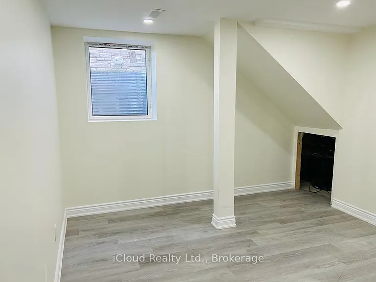 35 Brixham Ln #BASEMENT — Photo 5