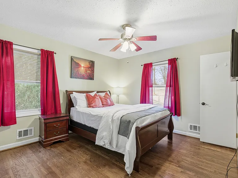 6137 Cool Springs Rd — Photo 13