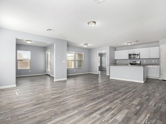 5th image of 2355 N OAKMONT Lane